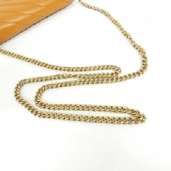 Ví dây chuyền GG MARMONT 573807 0OLFX của Gucci - Hàng hiệu Chính hãng 770639