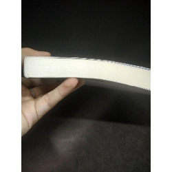 Không chỉ là chiếc áo phông mới 90% HCM0303 911152