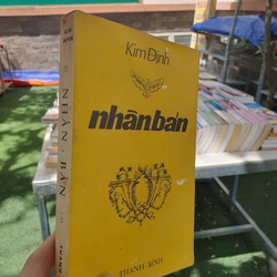NHÂN BẢN - KIM ĐỊNH