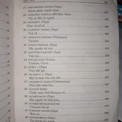 Những Ô Cửa màu xanh  591237