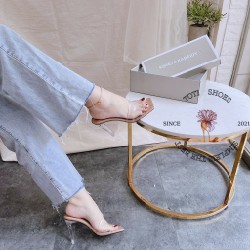 Guốc trong suốt lên chân dáng cao size 36 8917