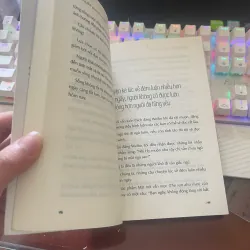 Rồi ai cũng phải quen với sự cô đơn 1029606