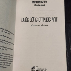 Cuộc sống trước mặt 516503