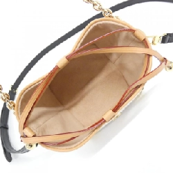 Túi xách vai Louis Vuitton Monogram Dune Noe với charm LV M83227 608607