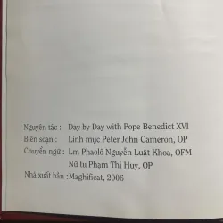 Từng ngày với Đức Giáo Hoàng Benedicto XVI - Suy niệm hàng ngày - Bìa cứng 751782
