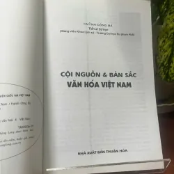 CỘI NGUỒN VÀ BẢN SẮC VĂN HÓA VIỆT NAM 553272