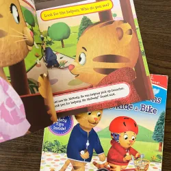 ✨𝑫𝒂𝒏𝒊𝒆𝒍 𝑻𝒊𝒈𝒆𝒓'𝒔 𝑵𝒆𝒊𝒈𝒉𝒃𝒐𝒓𝒉𝒐𝒐𝒅 2-𝑩𝒐𝒐𝒌 𝑺𝒆𝒕✨ 780685