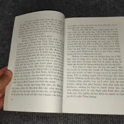 CUỘC ĐỜI HAI MẶT CỦA HILLARY CLINTON 991143