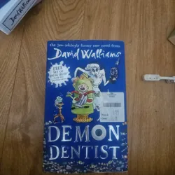 Demon Dentist (bìa cứng) Giá 40k 