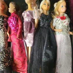 Búp bê Barbie đầm xanh dương 1005314