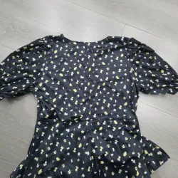 Đầm xẻ tà bông hoa nhỏ  971881