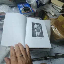 Nghệ nhân và Margarita bìa cứng  1001394