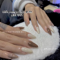 em có làm nail móng up hộp xinhh nha 17604