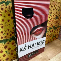 Kẻ Hai Mặt - Amélie Nothomb