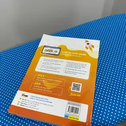 Sách luyện thi Vstep B1 B2 cực chuẩn 594264