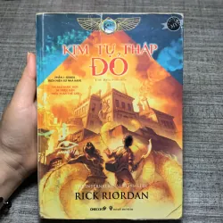 Kim Tự Tháp Đỏ - Rick Riordan