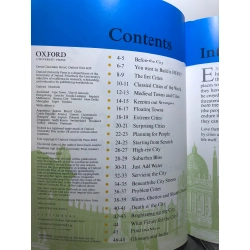 Vatican City is a Country? OXFORD mới 85% bẩn nhẹ Richard Platt HPB2707 NGOẠI VĂN 458510