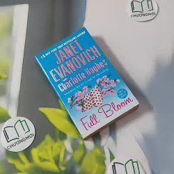 Full Bloom - Janet Evanovich & Charlotte Hughes 1027582