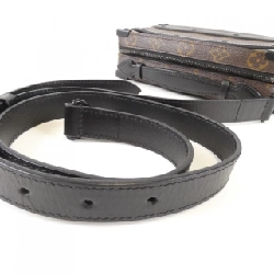 Túi xách mềm Monogram Macassar của Louis Vuitton M45935 611156