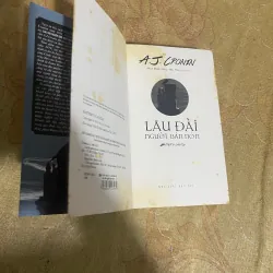 LÂU ĐÀI NGƯỜI BÁN NÓN- A.J. CRONIN 726994
