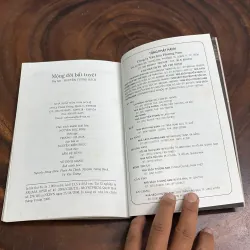 II Tuỳ Bút: Mộng Đời Bất Tuyệt - Nguyễn Tường Bách - 2006 1001905
