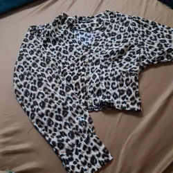 Áo croptop nữ da báo