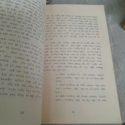 NHỮNG KHÍA CẠNH XÃ HỘI CỦA PHÁT TRIỂN KINH TẾ - BERT F. HOSELITZ 755725