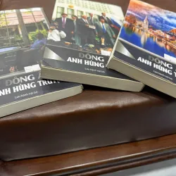 Combo 3 Tập “Đông Âu – Anh Hùng Truyện” | Sách Tư Liệu – Lịch Sử – Trải Nghiệm Đông Âu- K3 1013576