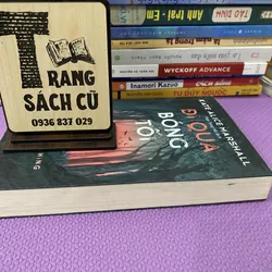 Đi Qua Bóng Tối 589139