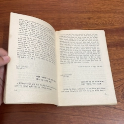 II Sách Danh Nhân: Một Giờ Với Đồng Chí Hồ Chí Minh - Lê Khánh Soa - 1985 503136