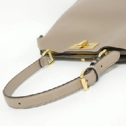 【Sản phẩm mới】Fendi Peekaboo Soft Medium 8BN353 AOVH Túi 617577