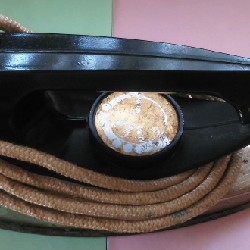 Bàn là Liên Xô thời bao cấp 16807