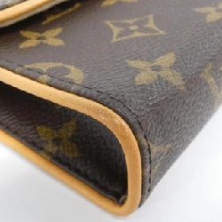 Túi đeo hông Louis Vuitton Monogram Pochette Florentine XS M51855+M67303 608364