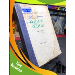(TẶNG BOOKMARK) Người ở nhà 1974 mới 50% ố vàng nặng bìa cứng Nguyễn Địch Dũng RBK0906 SÁCH VĂN HỌC