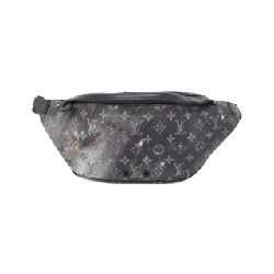 Túi đeo chéo Louis Vuitton Monogram Galaxy Discovery M44444