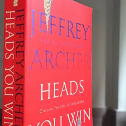Heads You Win by Jeffrey Archer (khổ lớn)
