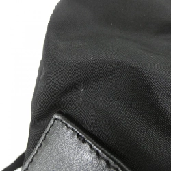 Túi xách hình tam giác lớn Givenchy BK50B3K1JE 609213