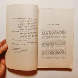 Truyền Thuyết Hoa Hồng -
Tuyển tập truyện ngắn Bungari 750474