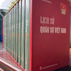Lịch Sử Quân Sự Việt Nam bìa cứng 996556