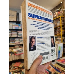 SUPER FREAKONOMICS : Global Cooling, Patriotic Prostitutes and Why Suicide Bombers Should Buy Life Insurance - Steven D. Levitt & Stephen J. Dubner