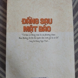 Đằng sau mặt báo 533953