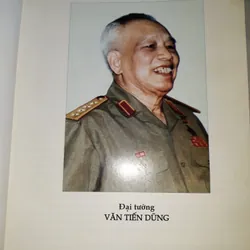 Đại tướng Văn Tiến Dũng tuyển tập 688401