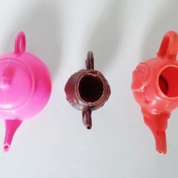 Lô 03 bình, ấm nhựa mini trong bộ chơi đồ hàng xưa phiên bản tuổi thơ 9x 454828