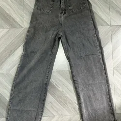 Quần jean sz M màu hot trend 
