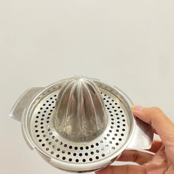 Tặng Dụng Cụ Vắt Cam Inox