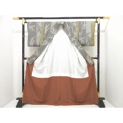 Áo nhỏ kích thước L - Hàng hiệu Authentic 877781