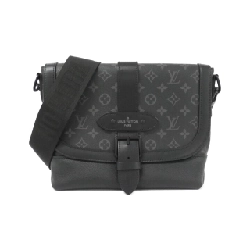 Túi đeo chéo Louis Vuitton Monogram Eclipse Soumure M45911