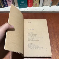 [Sách 7x] - II Thơ: Muôn Vàn Tình Thân Yêu - Nhiều Tác Giả - 1976 797105