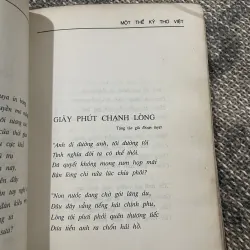 Một thế kỷ Thơ Mới  1029021