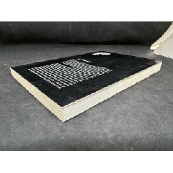 [Phiên Chợ Sách Cũ] … Đi Ngang Đường, Nguyễn Trung Dân H0606, 2010 SBM 919608